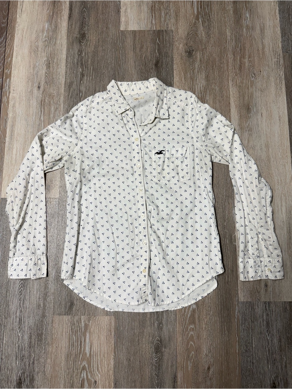 Hollister Off White Floral Geometric Print Button Down Shirt Medium Embroidered